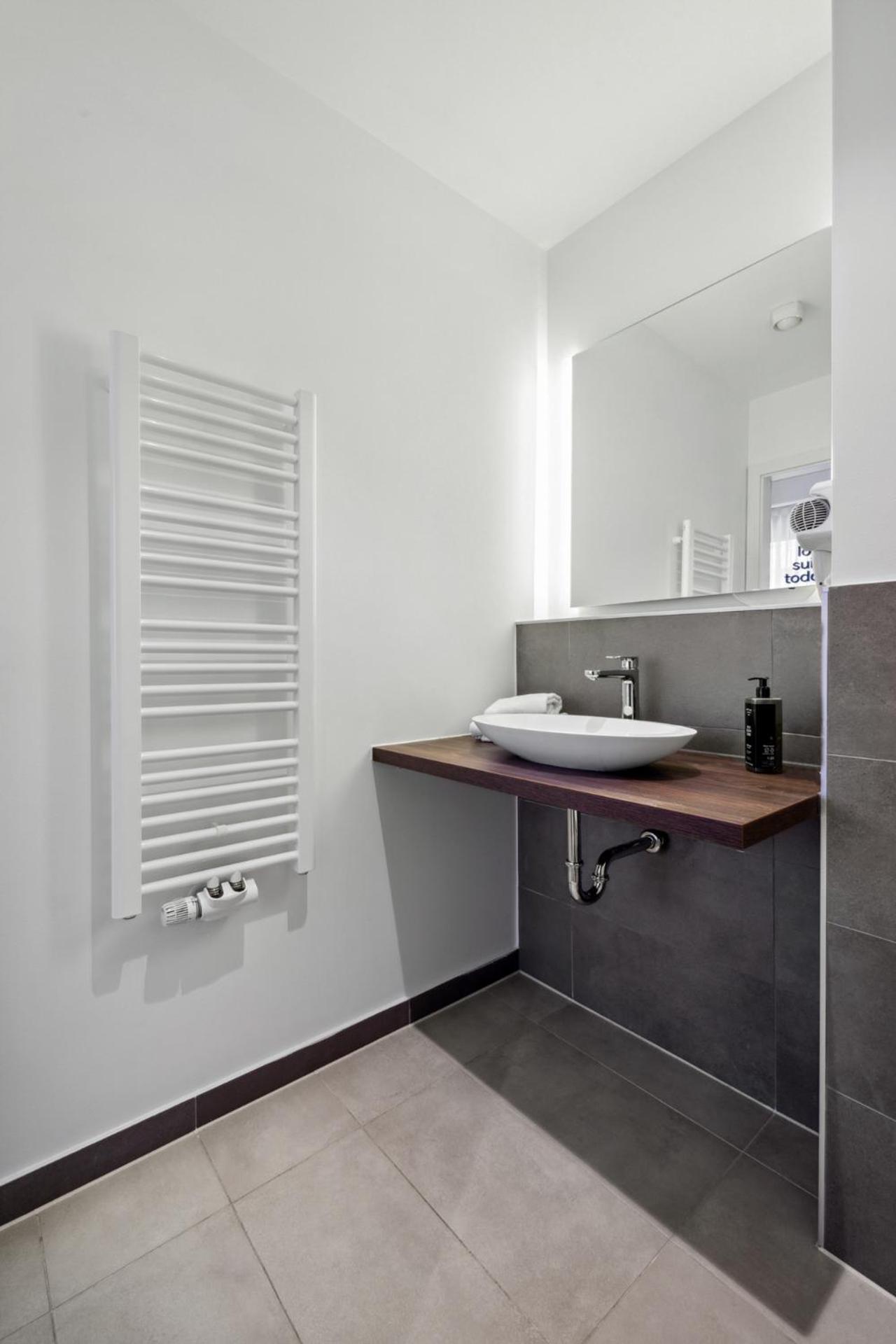 Limehome Munich Fritz-Erler Str Bilik gambar
