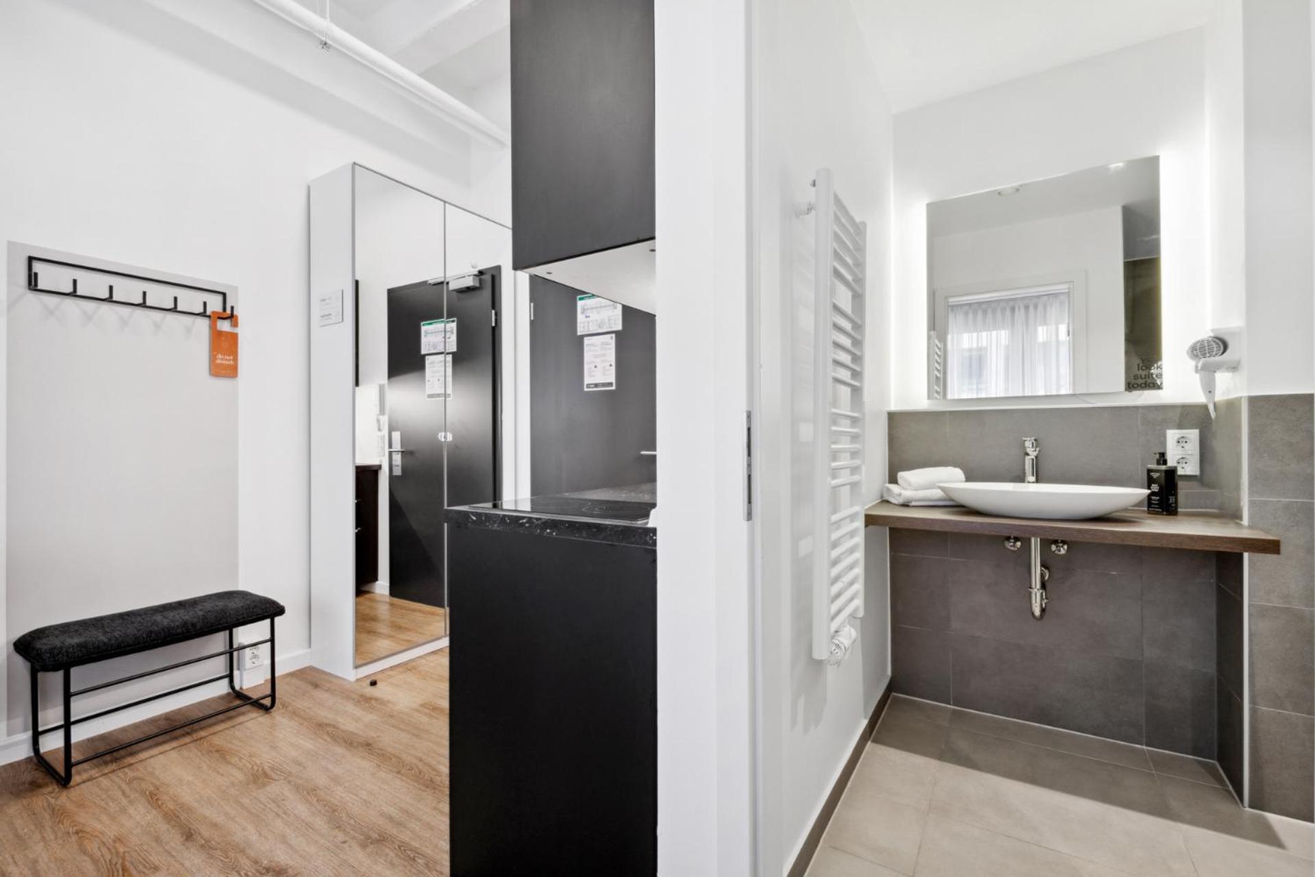 Limehome Munich Fritz-Erler Str Bilik gambar